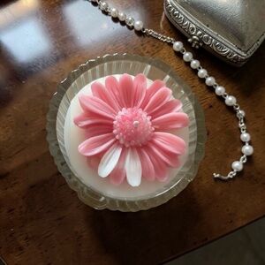 Pink and White Flower Candle in Glass Dish 4.3 Oz